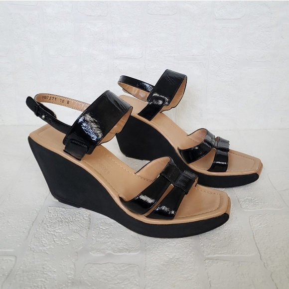 Salvatore Ferragamo Black Leather Sandal Wedges - Picture 1 of 12